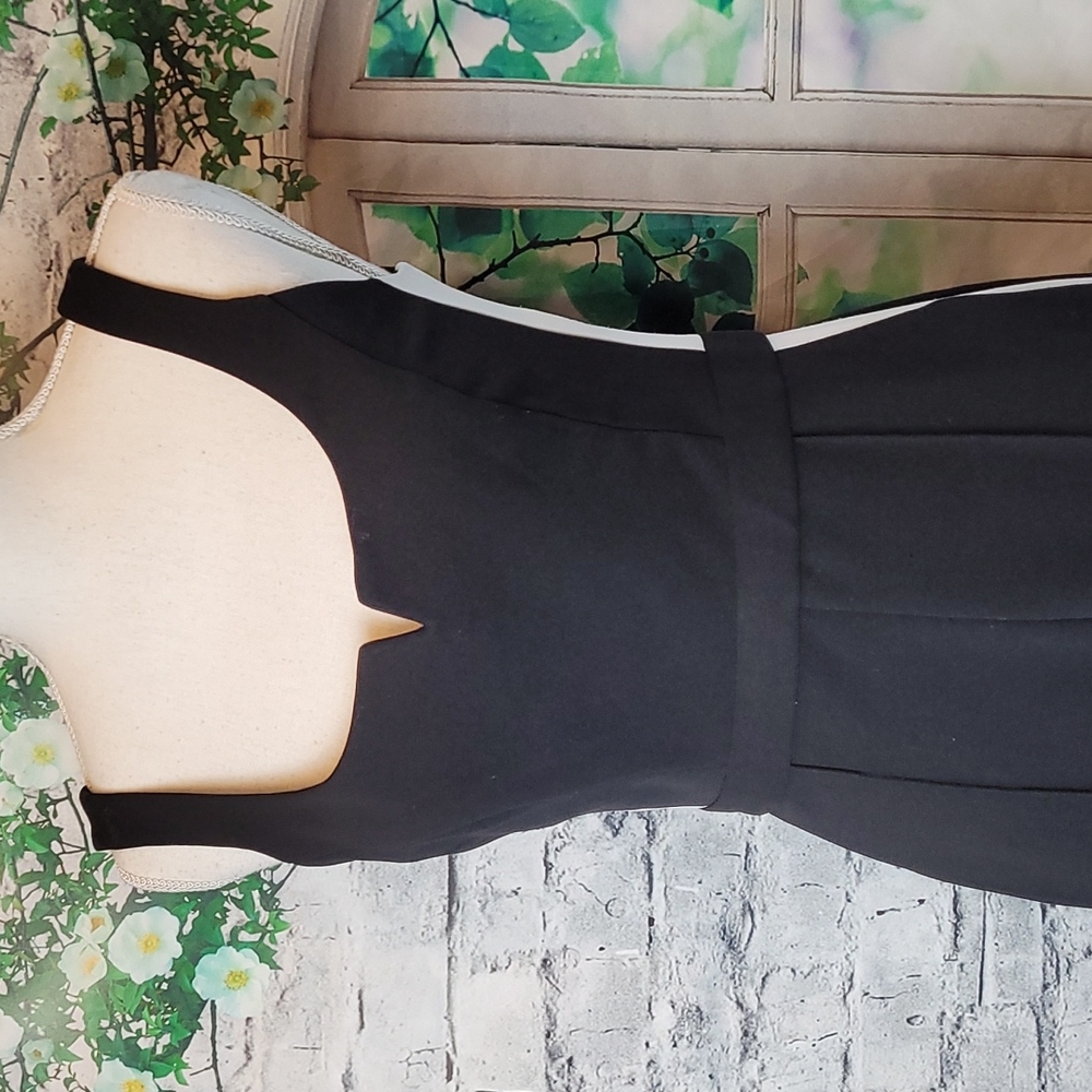 Donna Morgan Black and White Sleeveless Jumpsuit